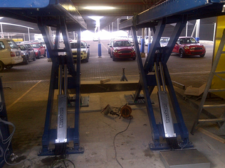 Installation of 10 ton garage lift